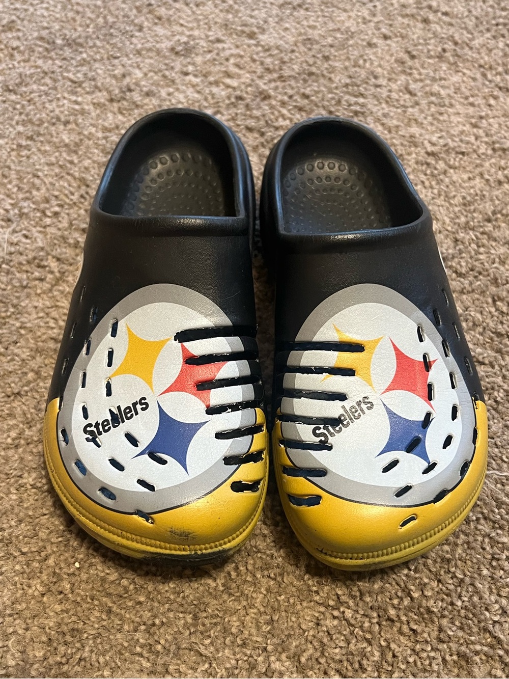 Pittsburgh Steelers youth large 2-3 Foco slip ons